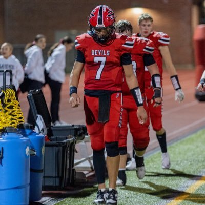 NateArnold07's profile picture. Clarence HS /class of 2026/ 6,5, 210 pounds, QB                    Email nathan.arnold1918@gmail.com