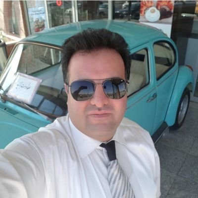 عمیقترین باور من این است که مارکتینگِ اثربخش، فریاد زدن نیست، بلکه ساختن ارتباطی صادقانه است.
من به برندها کمک میکنم که باور شوند، نه اینکه فقط فروخته شوند