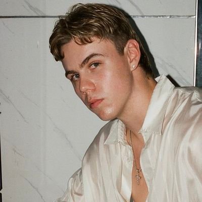 nicholaskeoghh's profile picture. BILLIE EILISH ❤ —
IDENTITY V⚔