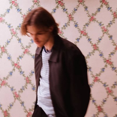 lastofrose_'s profile picture. i wish liking something a normal amount was real ⋆˙⟡