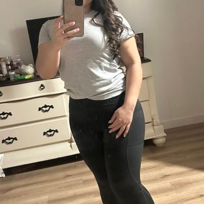 Paty_Jsc's profile picture. 