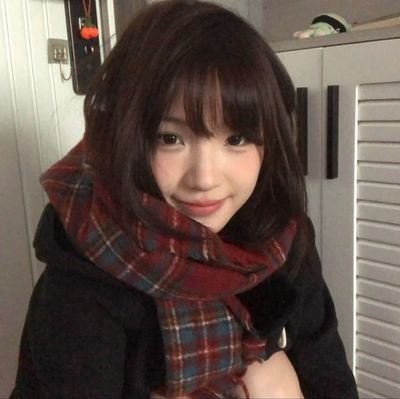 miqasackerman's profile picture. 🍅 ; 𝓚𝓲𝓼𝓼𝓮𝓭 by light, hums with the quiet magic of a garden's hidden heart. #Cranberrie's