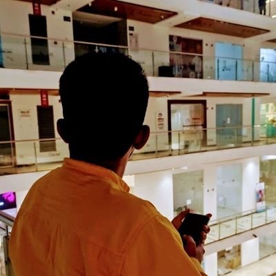 mangesh246's profile picture. ज़िंदगी तुम्हारे उसी गुण का इम्तिहान लेती है, जो तुम्हारे भीतर मौजूद है। मेरे अंदर इश्क़ था।
- अमृता प्रीतम