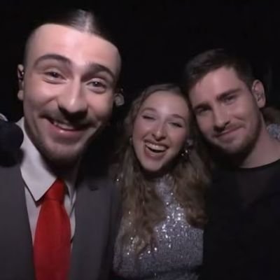 anais373737's profile picture. 🎶 Chaque Seconde
🎶 Hélé 
🎶 Naufragé