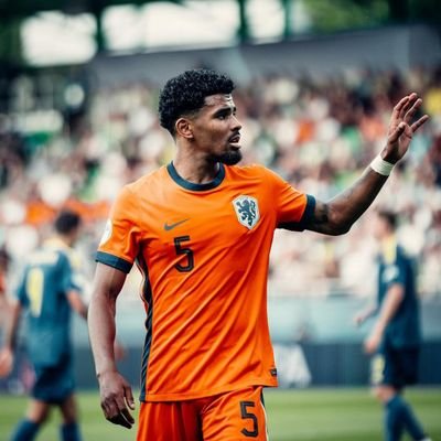 Milan_sdc7's profile picture. PSG ❤️💙 - João Neves - Ian Maatsen  ✨
🇫🇷 | 🇷🇸