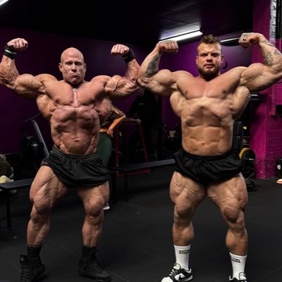 HardestFleXX's profile picture. Obsessed with hard muscle, depleted and fleXXed to the limits. Onstage & off-stage pre muscle gets me. Looking to connect with other muscle obsessed freaks - 📩