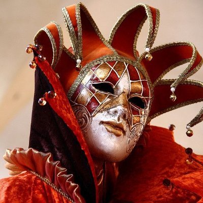 KeKo925109's profile picture. ''De longe, você parece feio, mas de perto parece que ainda tá longe!''