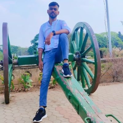 The sword of revlution is sharpened on the whettingstone of ideas
Bhagat Singh