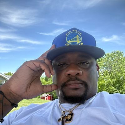 Lbreezy87's profile picture. 