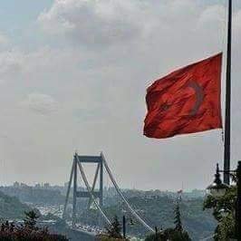 Her şeye hakim olan Allah (cc) Kalp Allah’ın mülküdür.
Göğsünde atınca senin mi sandın!!!🇹🇷🇹🇲🇦🇿🇵🇸