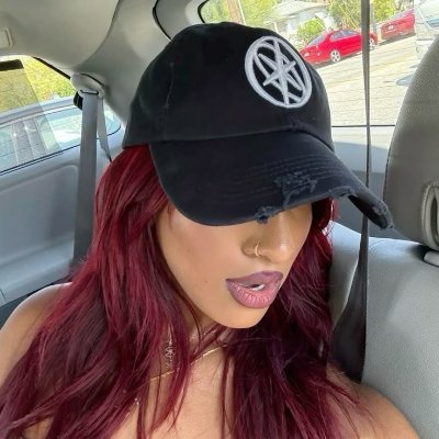 zoreleyes's profile picture. mais nerd do que gostaria de admitir