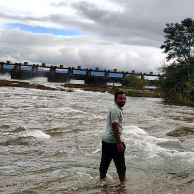 Narayan57572469's profile picture. 📱Flutter Developer 
🏏♟️ 
MH-20❣️
BCA+MCA