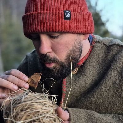 ElisenKevi36266's profile picture. 