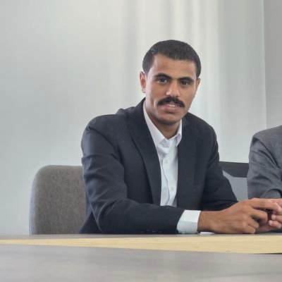 نحنُ أحياء ، وللحُلمِ بقية 🤍🦅                                                          
He works in the Jordanian Criminal
 Investigation Department👮🏽‍♂🇯🇴