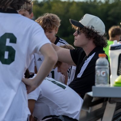 lyarber6's profile picture.