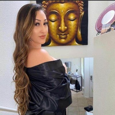 MaryLopez390037's profile picture. 