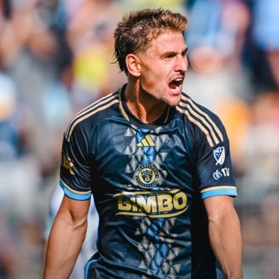 Knucklereborn's profile picture. Chelsea 
Philly
Ronaldo