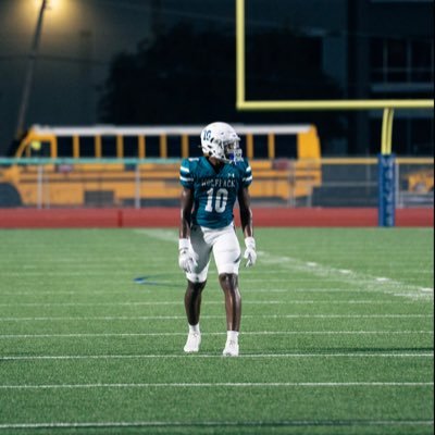 Philippians 4:13 ✝️WR/S II @RHSWolfpackFB 🏈🏃II 3.8 GPA Il ‘27 II 5'10 175 LBS II HC: @RALeo1974 II @CoachStuart_. Contact Number - (337-991-1440)
