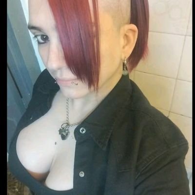 💜 #Peronista 💚 #kirchnerista🏳🤘nac&pop 🇦🇷 del rojo ❤ madre 🐻 capricornio 🍒 libros, animales 🎮 videojuegos 🌈 LPDA 👑 el que abandona no tiene premio.🦄