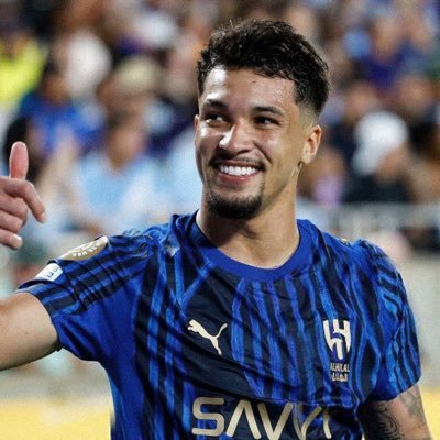 الهلال .. حكاية عشق لا تنتهي