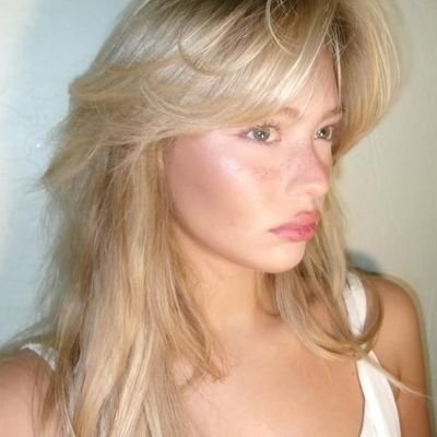 graceivres's profile picture. 