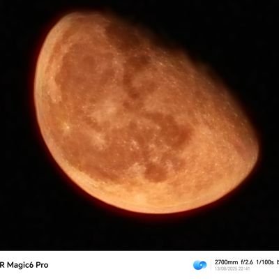 simplemente_red's profile picture. 