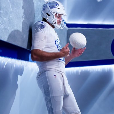 BuffaloCooks's profile picture. Go Bills. Sabres are ruining my life right now. #fireadams
