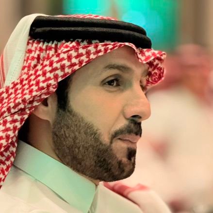 شاعر عريني من (الغلبا)..سناب:mjd_7117
لا يغريني مدح ولا يسقطني انتقاد كلها أراء
وانا القرار
اللهم اغفر ل ابي وامي والمسلمين