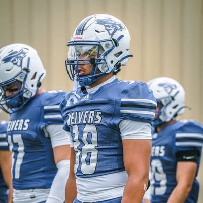|(OLB)|6’2-215lbs @ReiverFootball|3.75 GPA| #Jucoproduct |recruitment open|