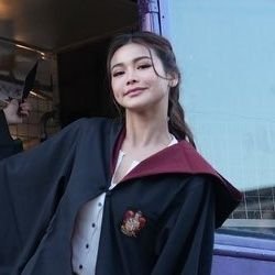 Voltei pra minha era J-pop stan.
- Volei fan
- Tênis de Mesa fan / calderashi stan
|| #englot