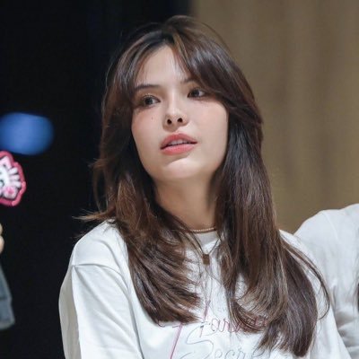 xsapphicz's profile picture. só falo de gl
