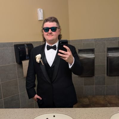 freehugs52's profile picture. I make maps. Love live music. And listen to a particular genre of podcasts. Slowly covering my arms in ink.