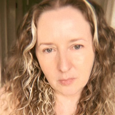 SingerSongwriter/& Psychic,still ‘TWEET’ing my heart on my wall 🦋 Amazon Wish List https://t.co/WWTUUjv03T