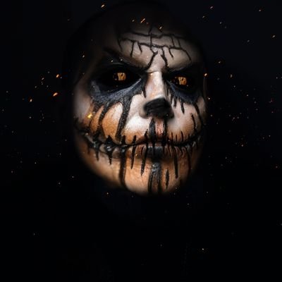 Horror Movie Fan, @mlb @orioles @shorebirds, Married To The Beautiful @killaakarma PSN:SmallvilleHorror