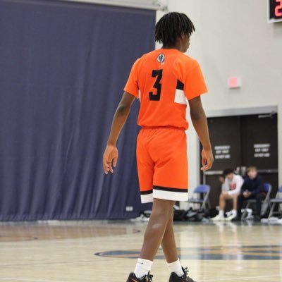 Sophomore ’28 | Washington high school | 5’10” | PG/SG Basketball | WR/DB Football | Student-athlete