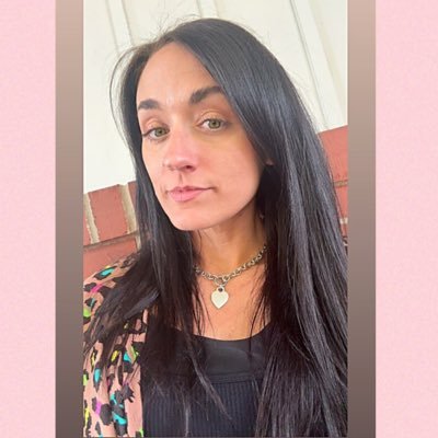 The FIRST thing that you should know about me is that I am NOT you🤌🏽 Bravo Lover📺No filter⛓️💥Hype girl💖STAY FABULOUS💁🏻♀️✨