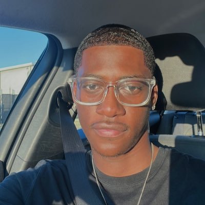 treydavis31's profile picture. 🇵🇦 | hbcu alum #dirtybirds