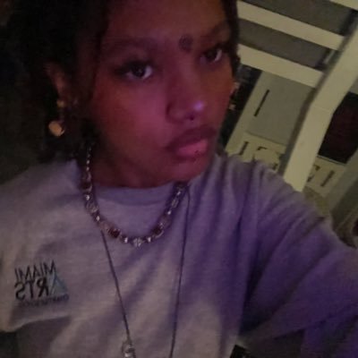 bbymoneyvert's profile picture. 