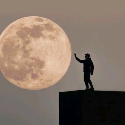 KhbyrF86301's profile picture. 