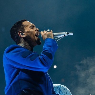 Battling my demons, I'm the only one who sees. -CB Maikeli ❤ @jorgeemateus ❤️@chrisbrown 👑 @RacingClub 💙