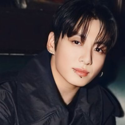 グク🐰寄りグテペン&7人大好きオルペン💜
最推しバンタン💜アミ
韓国好きは冬ソナヨン様から
ウヌKアリーナ&トゥバドーム参戦🎉
K-POP大好き主婦🇰🇷
トゥバ.チャウヌ.トゥバ、&TEAM、TWSも大好き💕
趣味はカラオケ🎤ガーデニング🌻
インザソム🐳きなこ餅0915