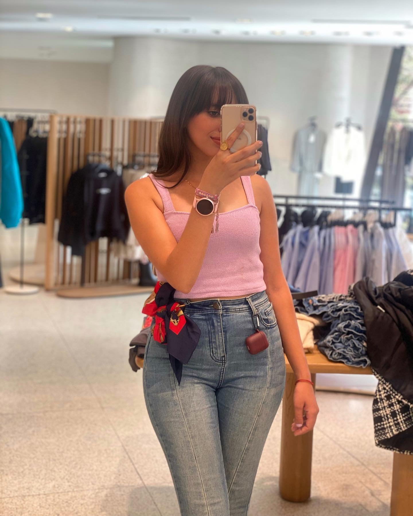 EscuderoSa9370's profile picture. 