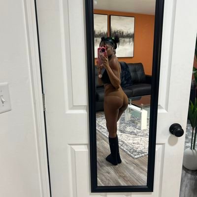 tokyobenson's profile picture. I’m Tokyo — your favorite sloppy therapist 😘
If you ain't a player, slide in my Telegram: https://t.co/nBb2ksCd3m 💋💨