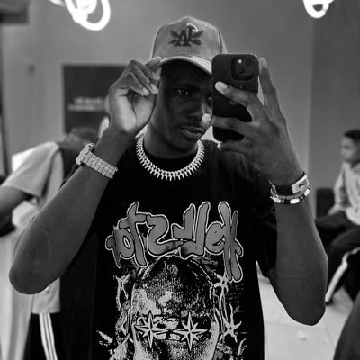 please follow back 🥹🥹 🙏🙏 my account was blocked 🥹
now. I'm active 💪 💥💥