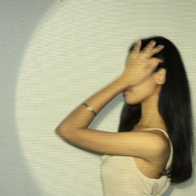 eykeyez's profile picture. never assume unless otherwise stated