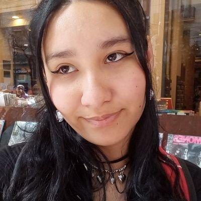 25. 💛 |-/ Vessel me sigue salvando la vida.
'Metafóricamente soy una p*ta' . Tyler Joseph.
Psicóloga algún día.
📍Buenos Aires.