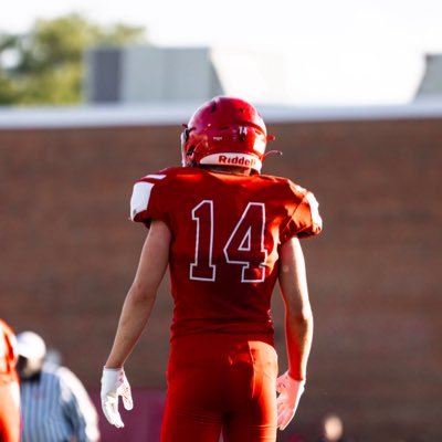 Jake43356704's profile picture. Marist HS 2028/S/6’2/175