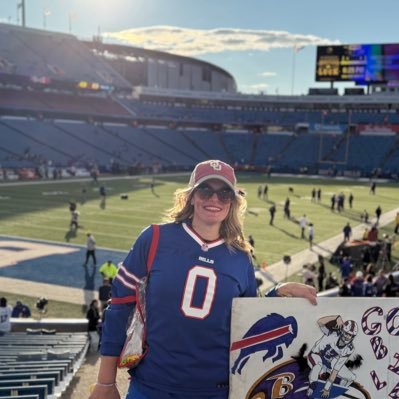 drbajingo's profile picture. "absolutely, ma'am, I’d love to sign your baby". 👩🏼‍⚕️🩺 ❤️🦬💙#billsmafia