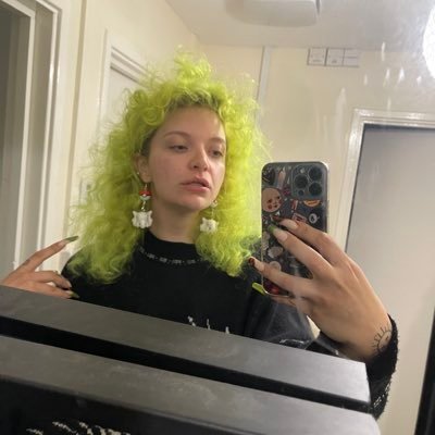 rhifaith's profile picture. you don’t live as long as i have without a healthy fear of snakes 🌙 they/she