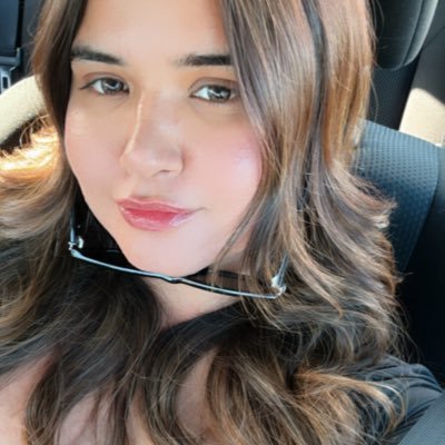 frillfaze's profile picture. the internet is dead